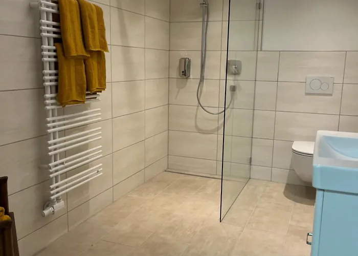 Appartement Smart - Privates & Bad Im Untergeschoss - Kingsize Komfort Fuer Zwei